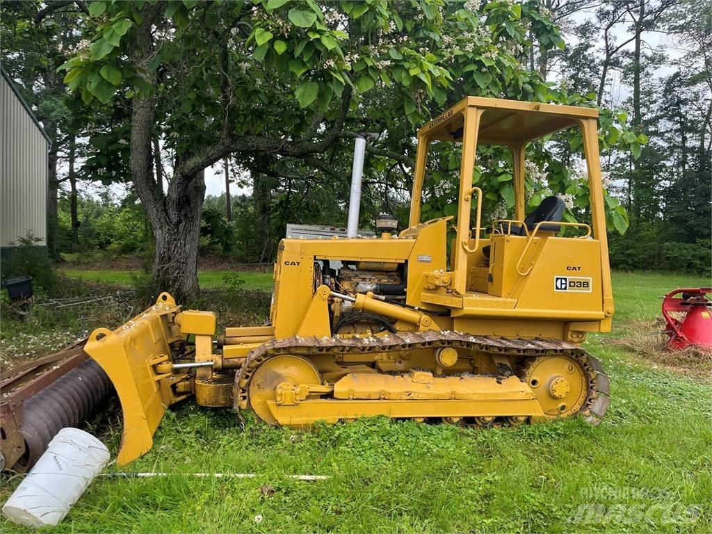 CAT D3B lánctalpas dózerek