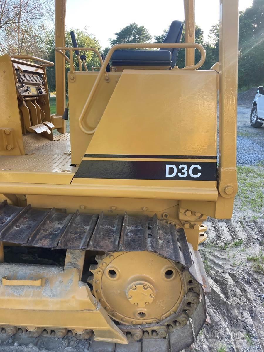 CAT D3C lánctalpas dózerek