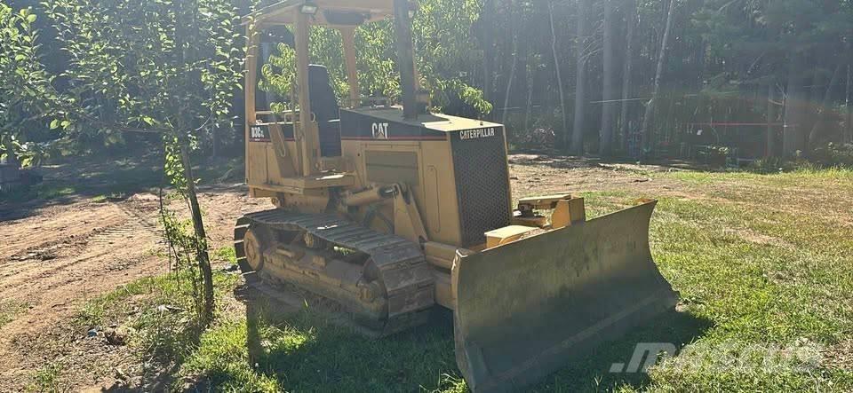 CAT D3C XL lánctalpas dózerek