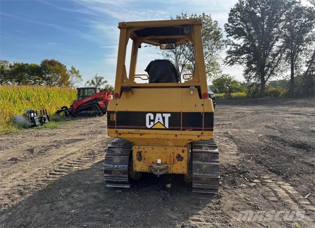 CAT D3G XL lánctalpas dózerek