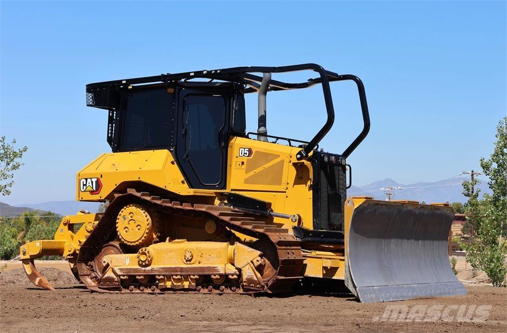 CAT D5 XL lánctalpas dózerek