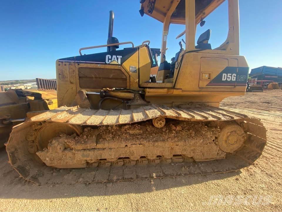 CAT D5G lánctalpas dózerek