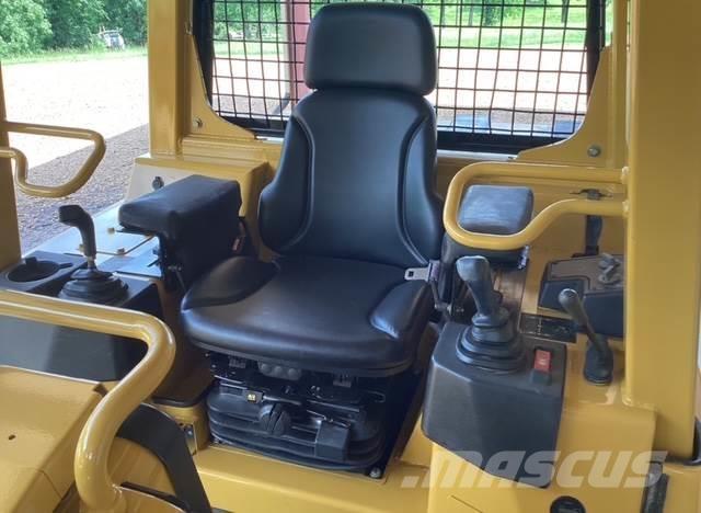 CAT D5G XL lánctalpas dózerek