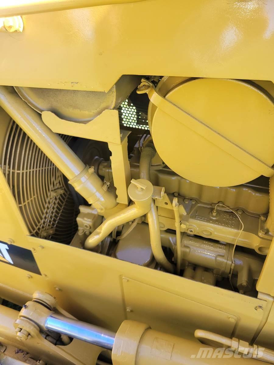 CAT D5H lánctalpas dózerek