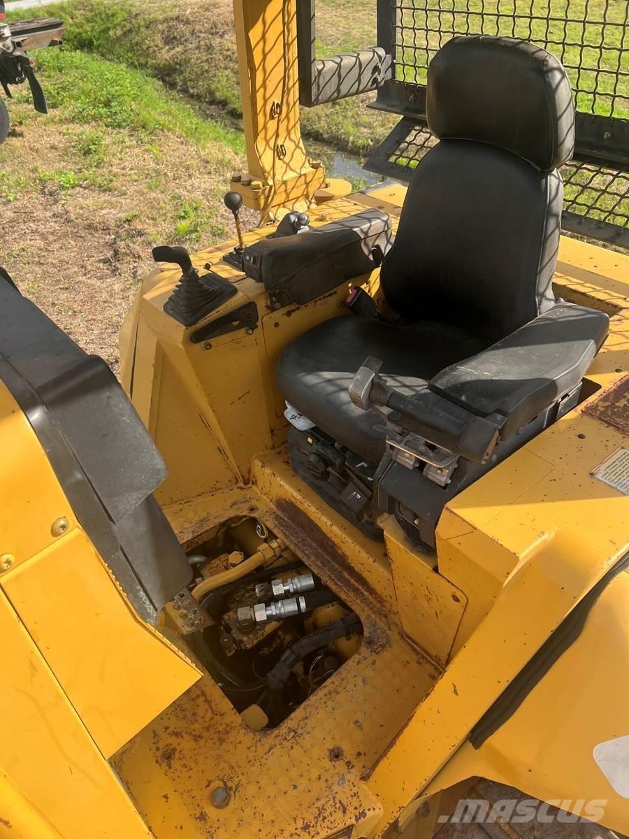 CAT D5N lánctalpas dózerek