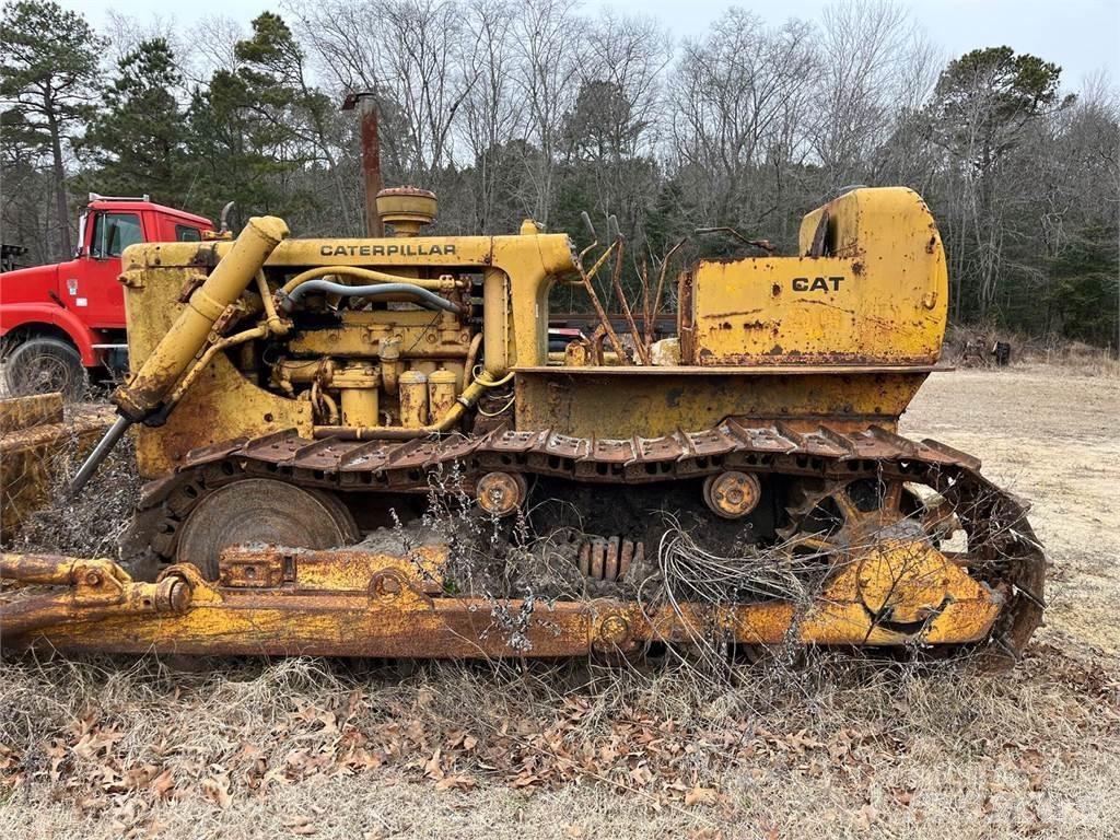 CAT D6 lánctalpas dózerek