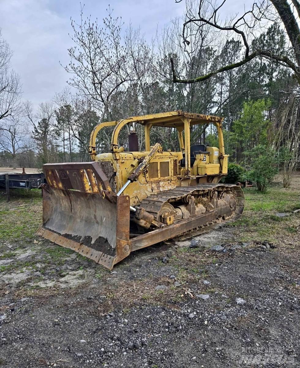 CAT D6C lánctalpas dózerek