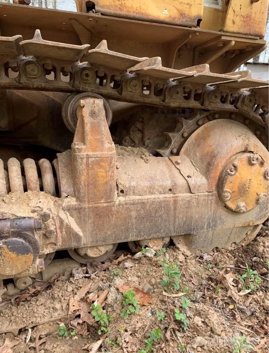 CAT D6C lánctalpas dózerek