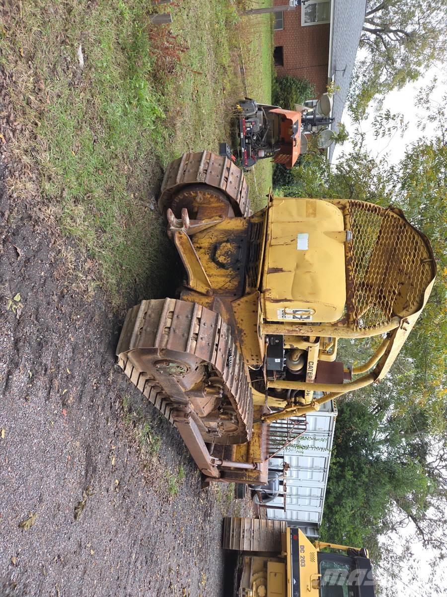 CAT D6C lánctalpas dózerek