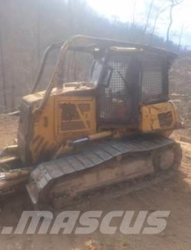 CAT D6K lánctalpas dózerek
