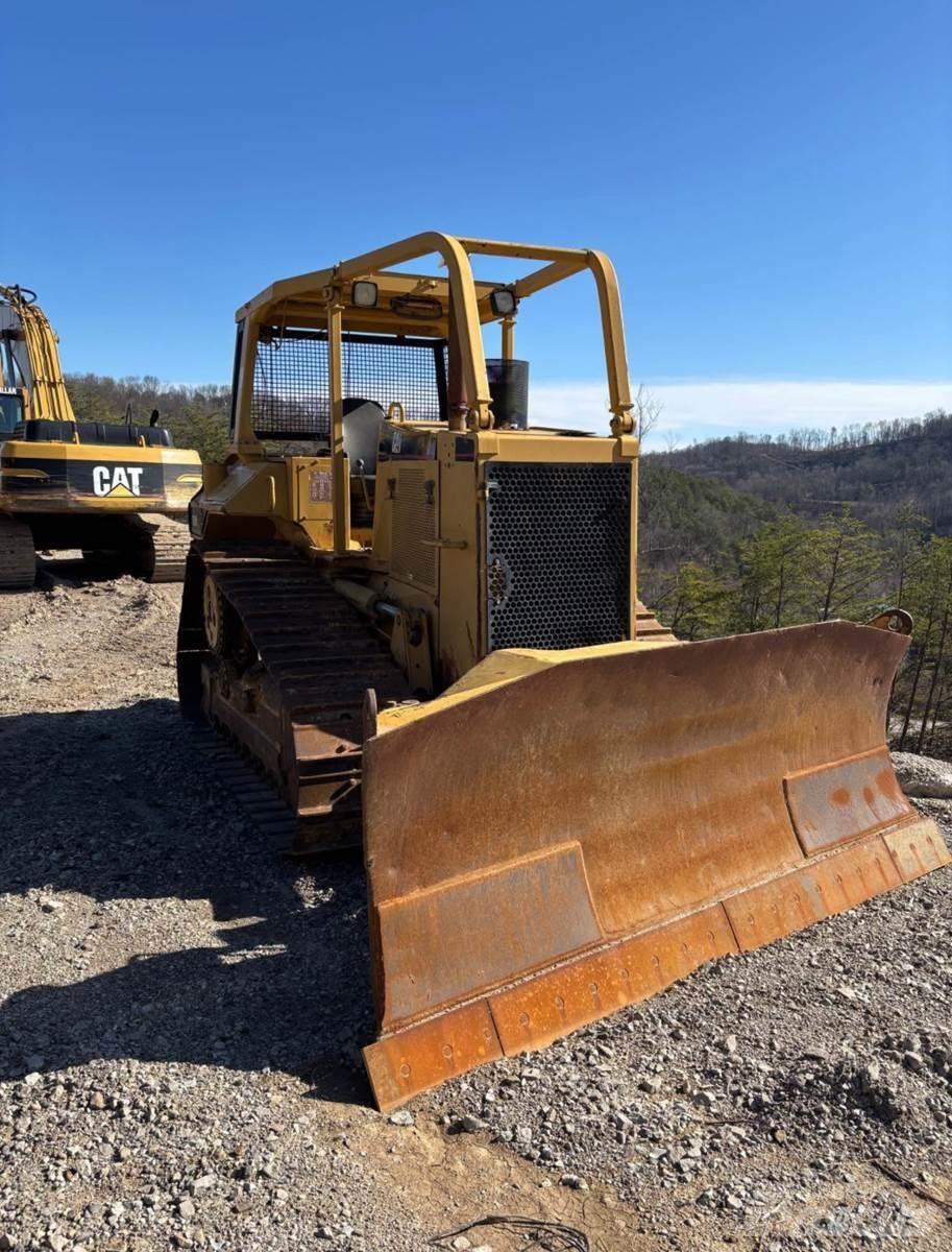 CAT D6M XL lánctalpas dózerek