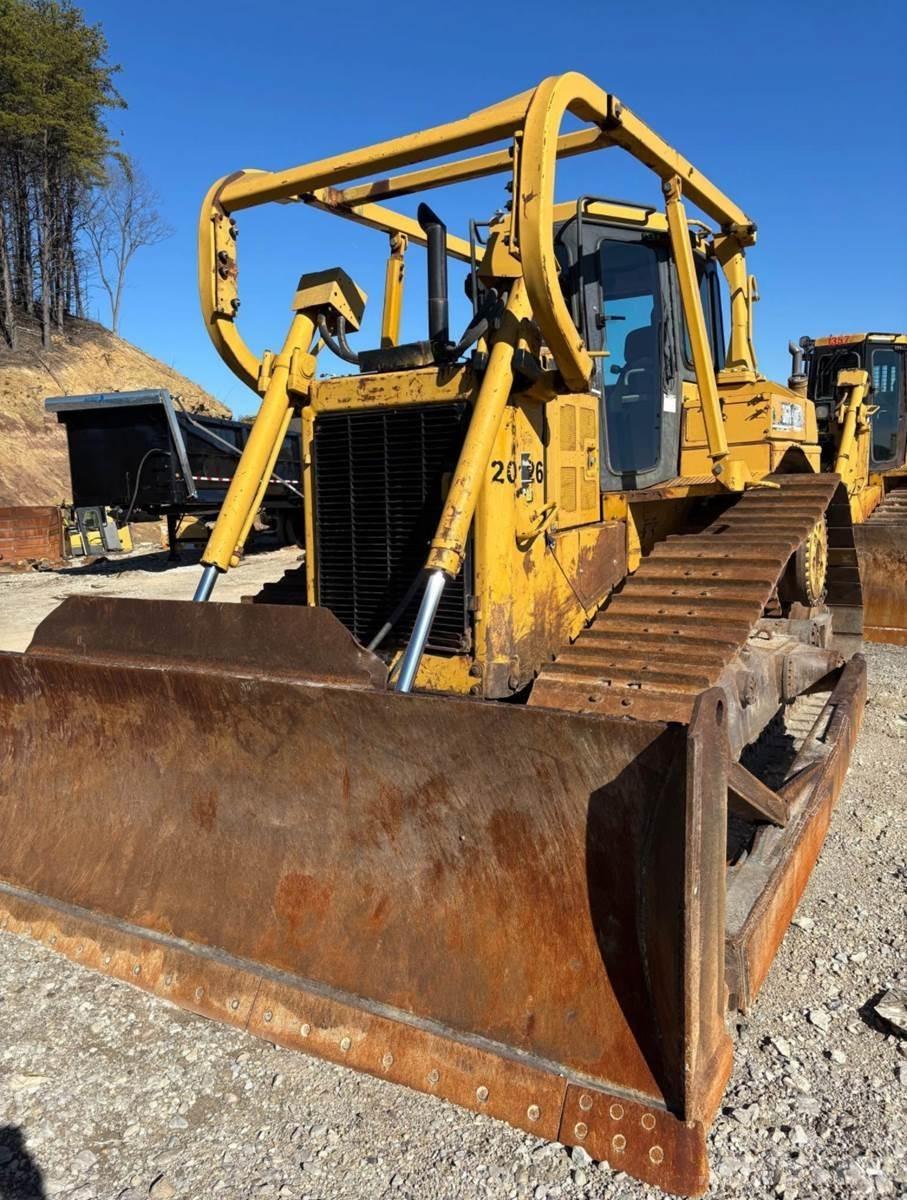 CAT D6R lánctalpas dózerek
