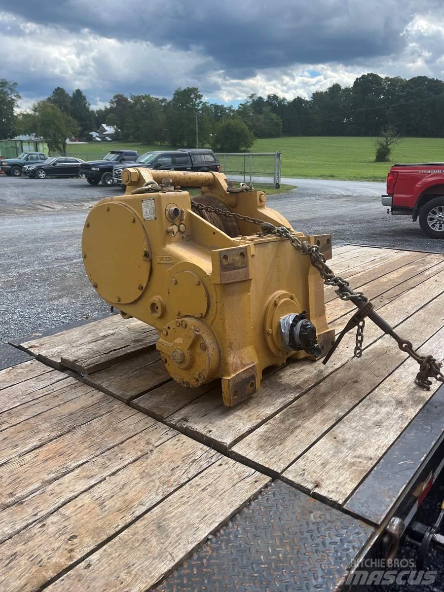 CAT D6T lánctalpas dózerek