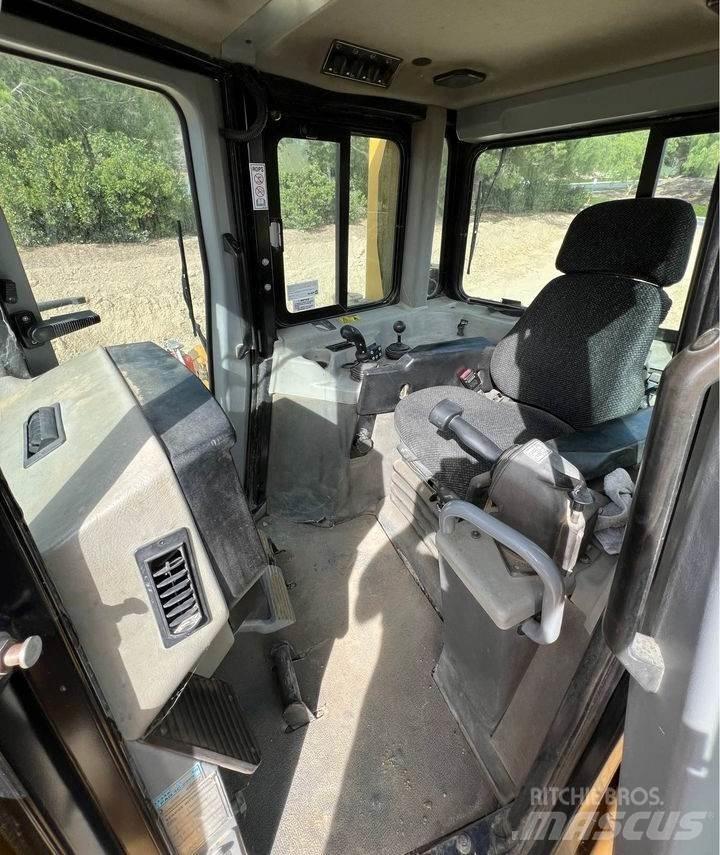 CAT D6T lánctalpas dózerek