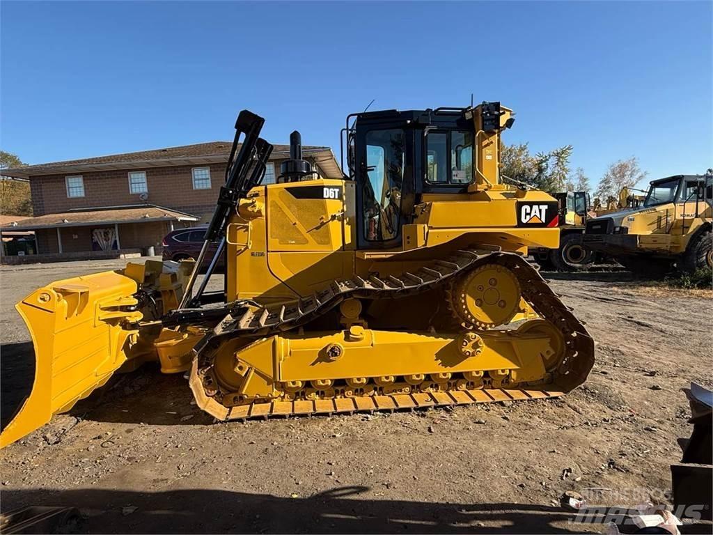 CAT D6T lánctalpas dózerek