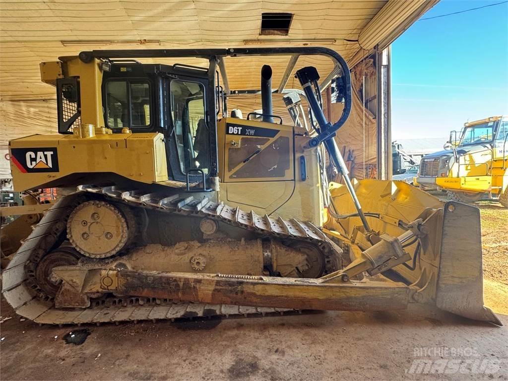 CAT D6T XW lánctalpas dózerek