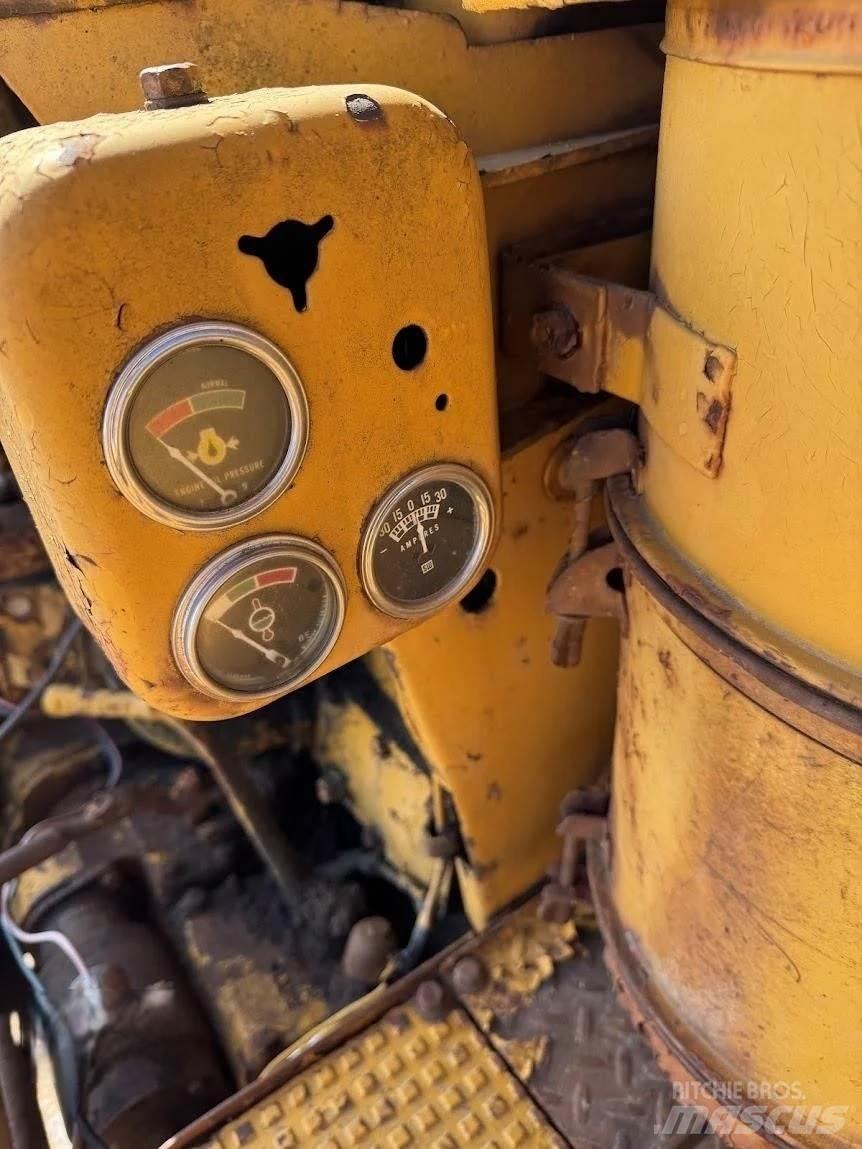 CAT D7 lánctalpas dózerek
