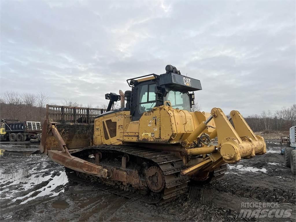 CAT D7E lánctalpas dózerek