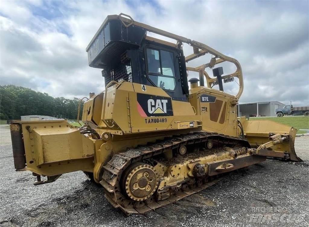 CAT D7E lánctalpas dózerek