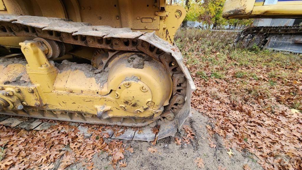 CAT D7F lánctalpas dózerek