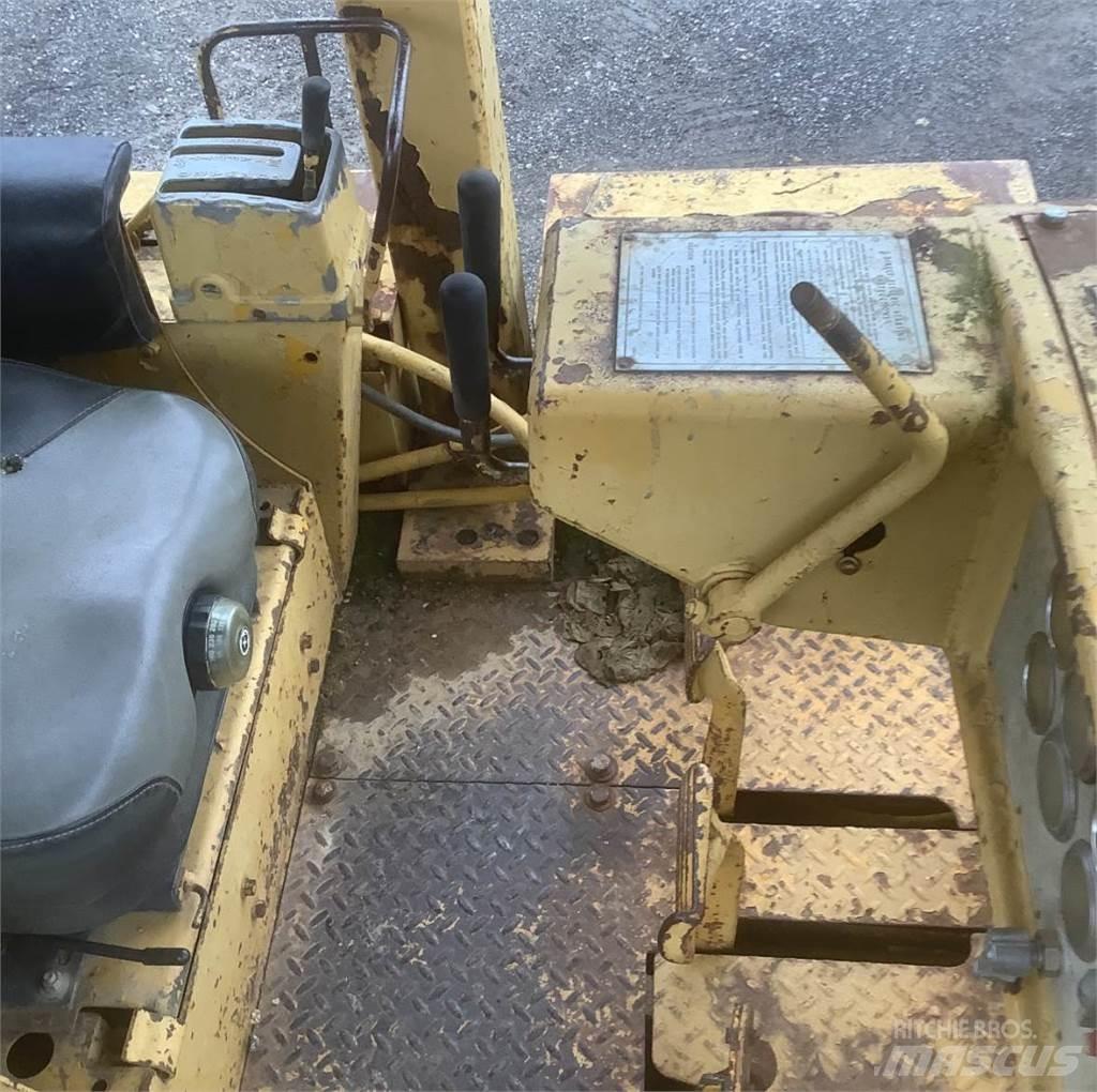 CAT D7F lánctalpas dózerek