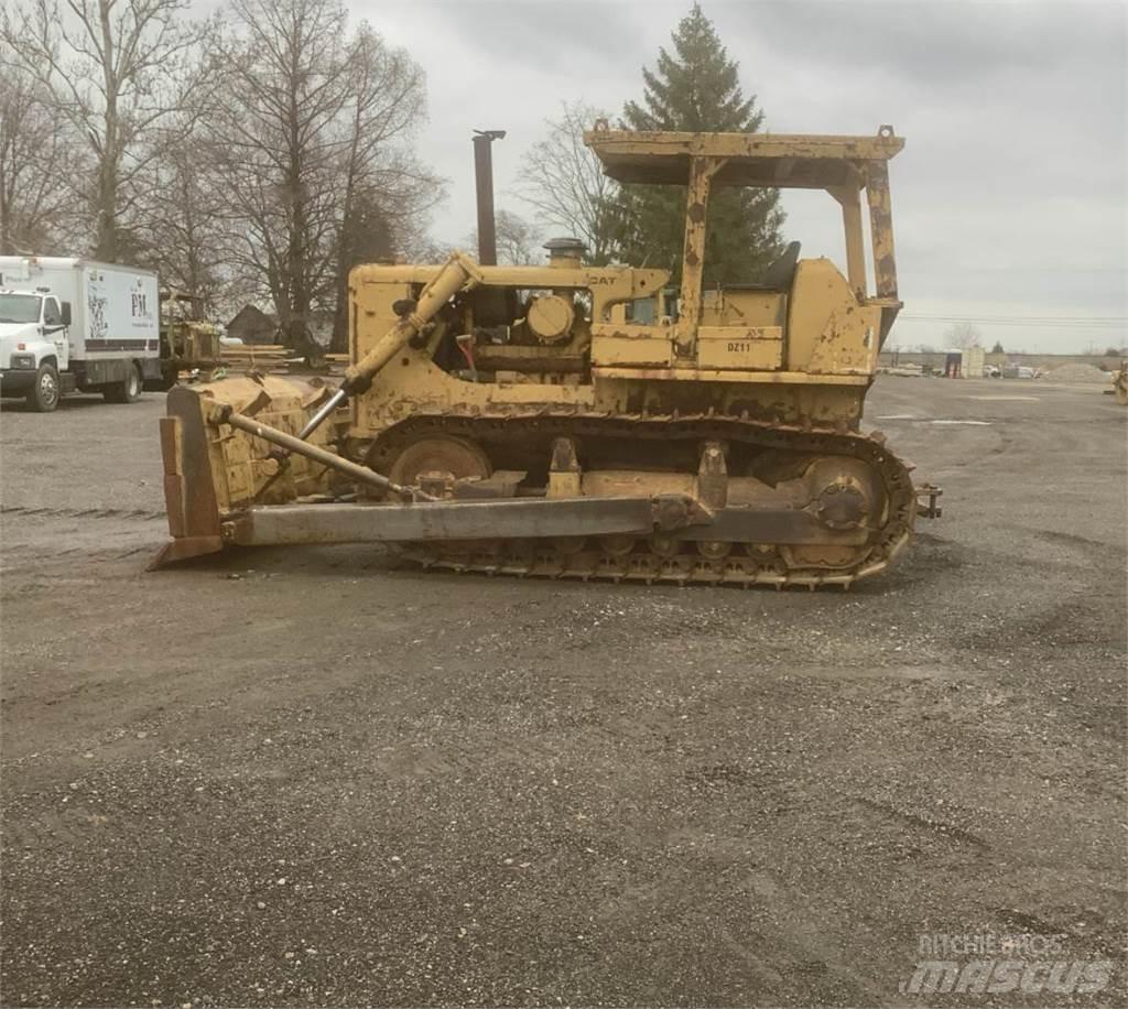 CAT D7F lánctalpas dózerek