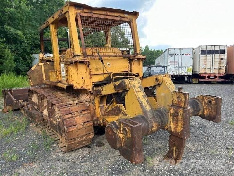 CAT D7F lánctalpas dózerek