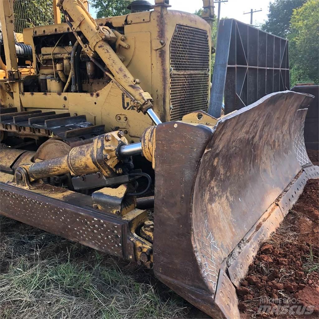 CAT D8H lánctalpas dózerek