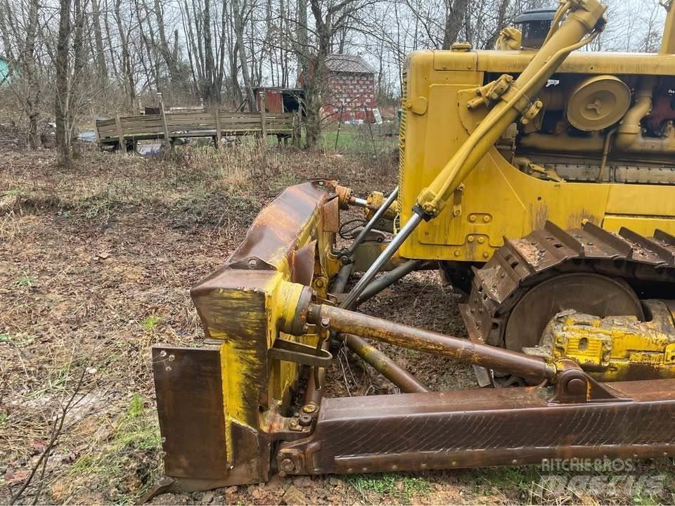 CAT D8H lánctalpas dózerek