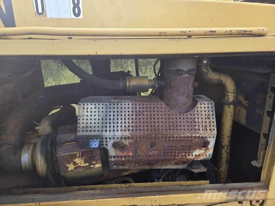 CAT D8N lánctalpas dózerek