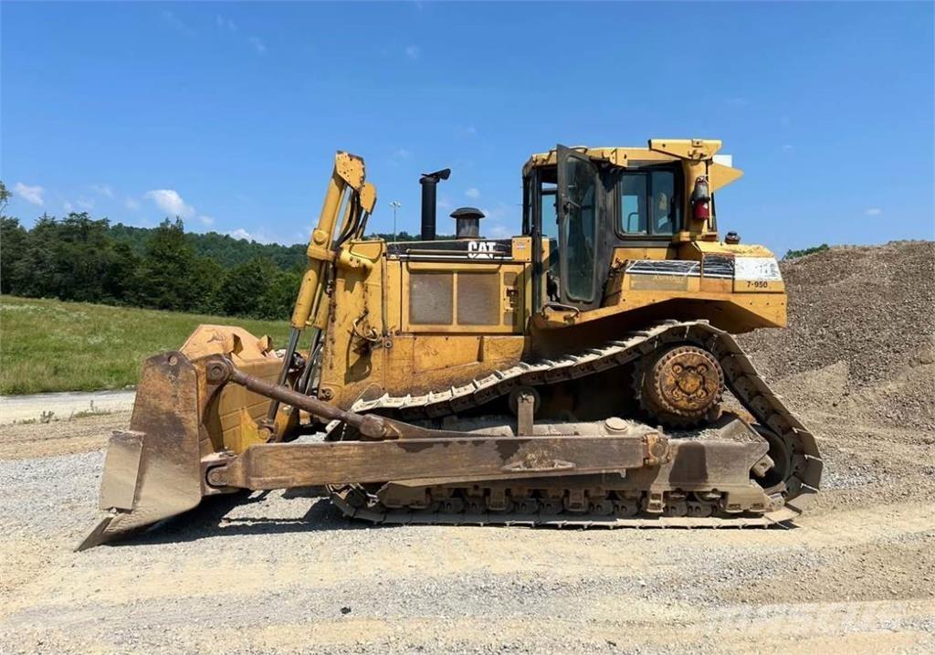 CAT D8N lánctalpas dózerek