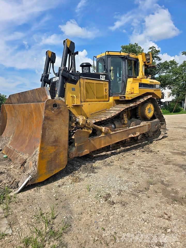 CAT D8R lánctalpas dózerek