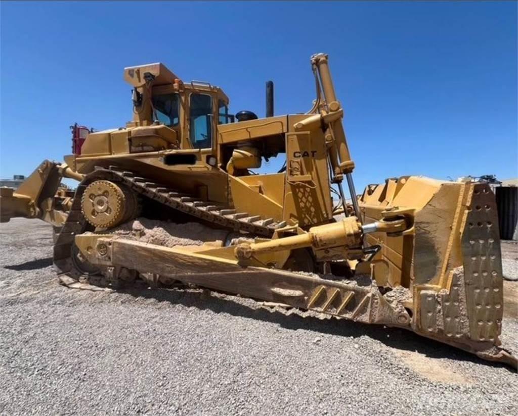 CAT D9L lánctalpas dózerek