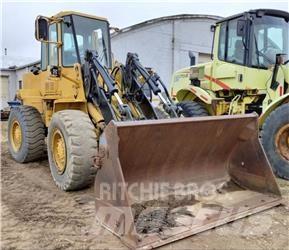CAT IT18B Gumikerekes homlokrakodók