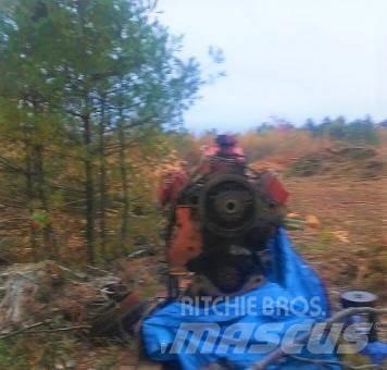 CAT V12 Motorok