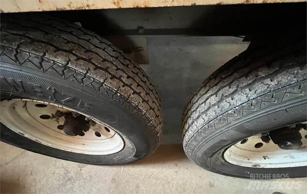 Finn BB302 Közúti karbantartó haszongépek