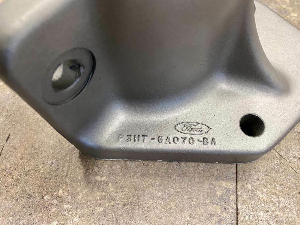 Ford  Motorok