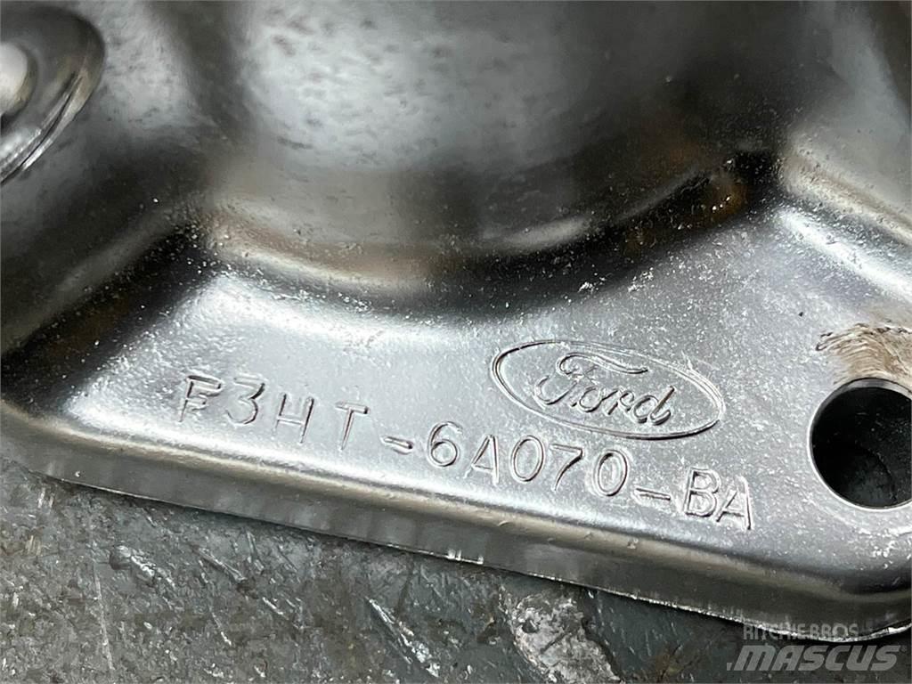Ford  Motorok