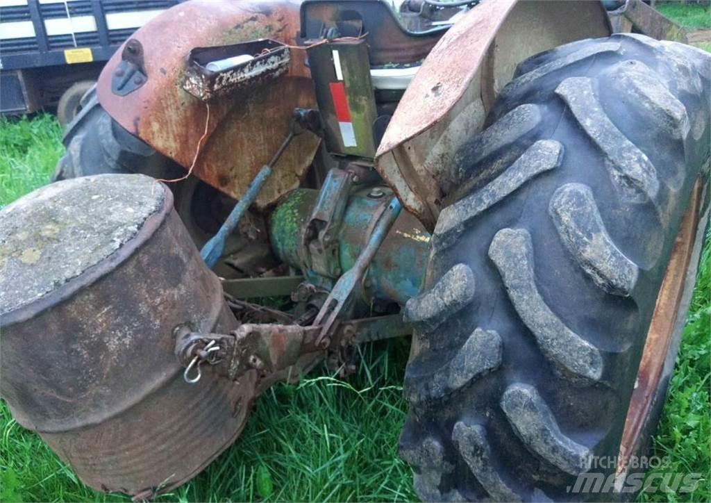 Ford 4600 Traktorok