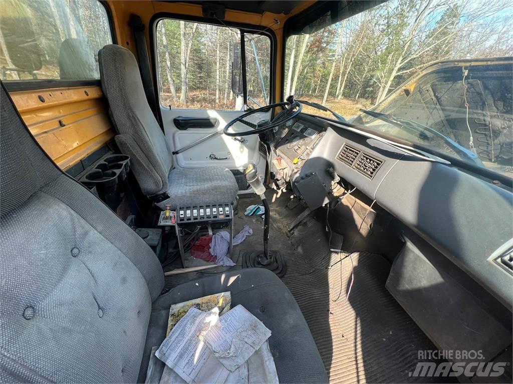 Ford 8000 Közúti karbantartó haszongépek