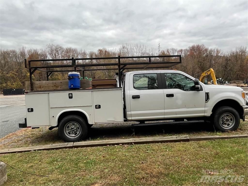 Ford F-350 Közúti karbantartó haszongépek