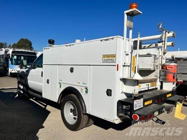 Ford F-550 Közúti karbantartó haszongépek