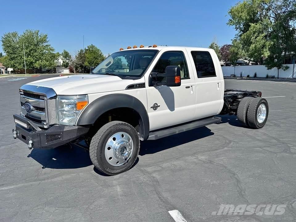 Ford F-550 Fülkés alváz