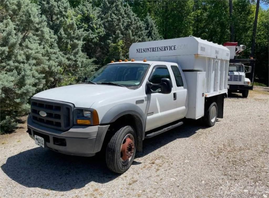 Ford F-550 Deszkaszállító teherautók