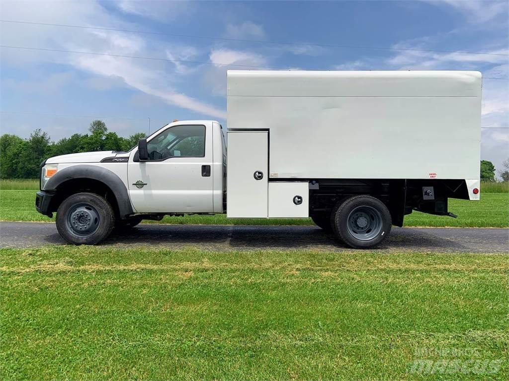 Ford F-550 Deszkaszállító teherautók
