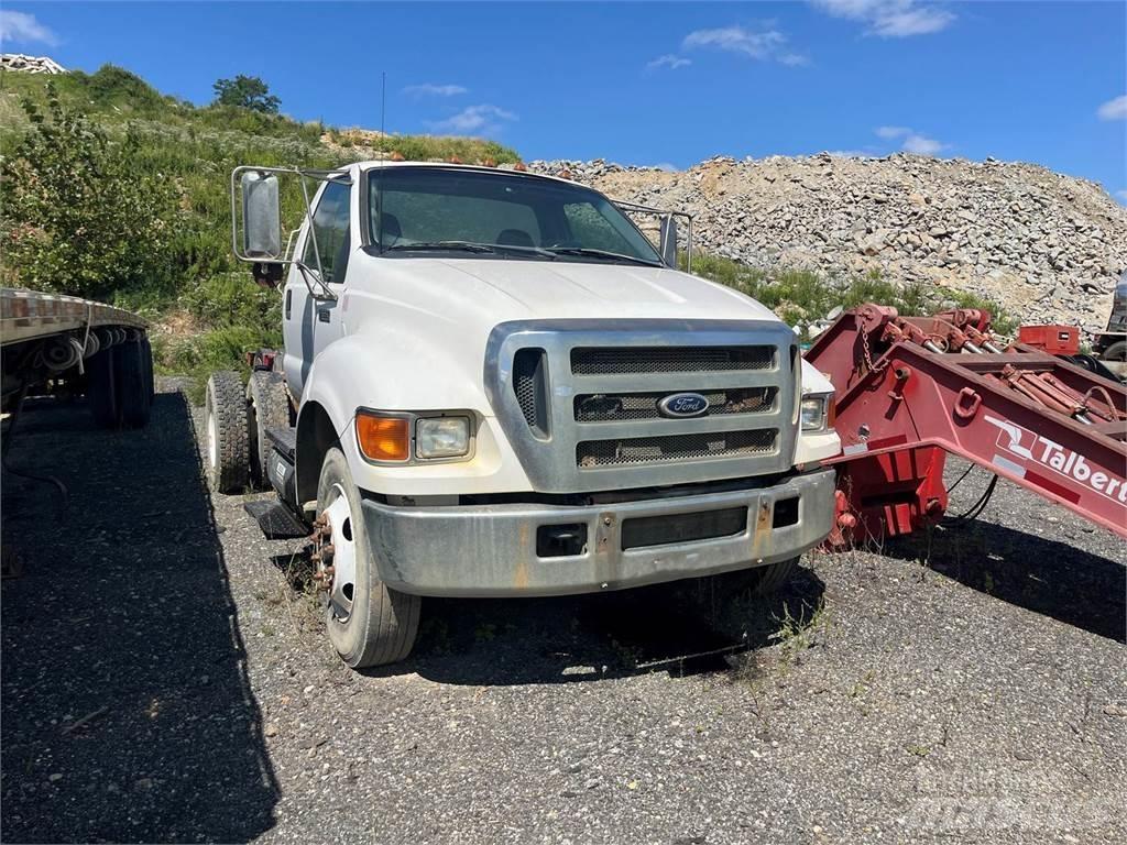 Ford F-650 Fülkés alváz