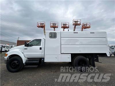 Ford F-750 Deszkaszállító teherautók