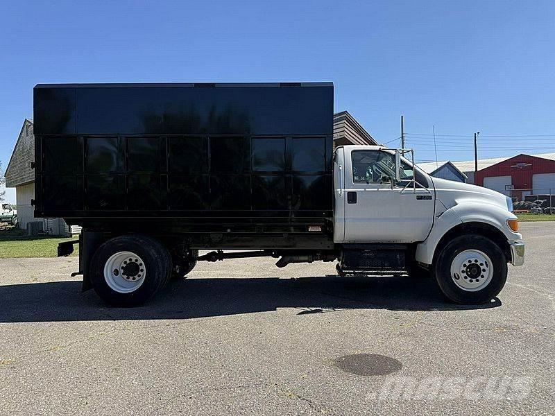 Ford F-750 Deszkaszállító teherautók