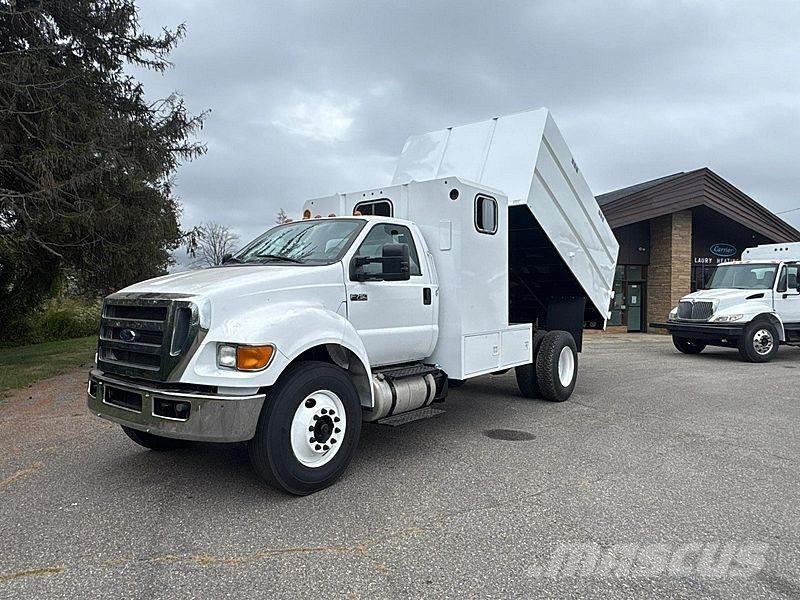 Ford F-750 Deszkaszállító teherautók
