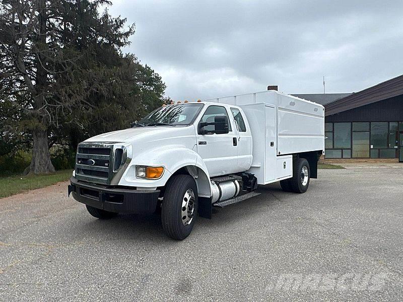 Ford F-750 Deszkaszállító teherautók